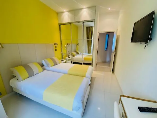 Le Grand Hotel Sainte-Maxime 0*,