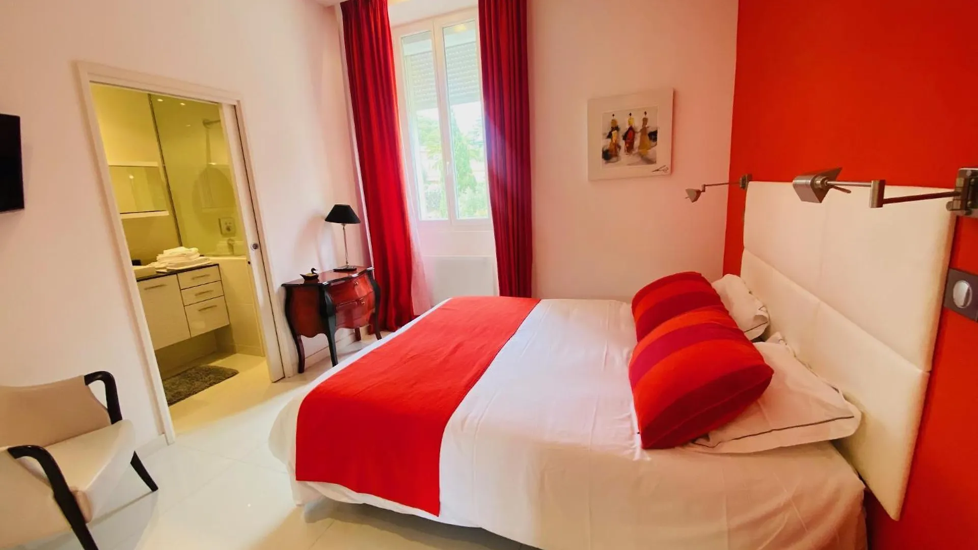 Le Grand Hotel Sainte-Maxime 0*,